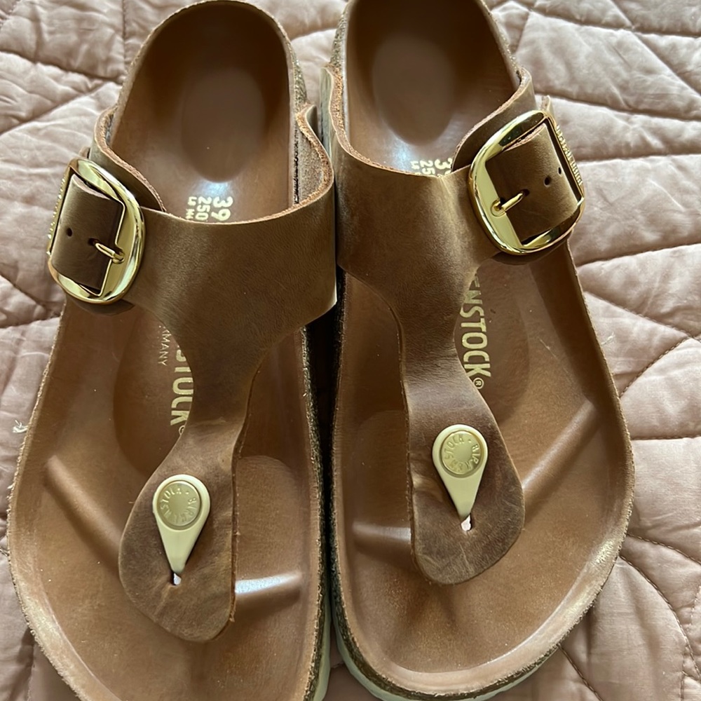 Birkenstock womans Gizeh Buckle sandals